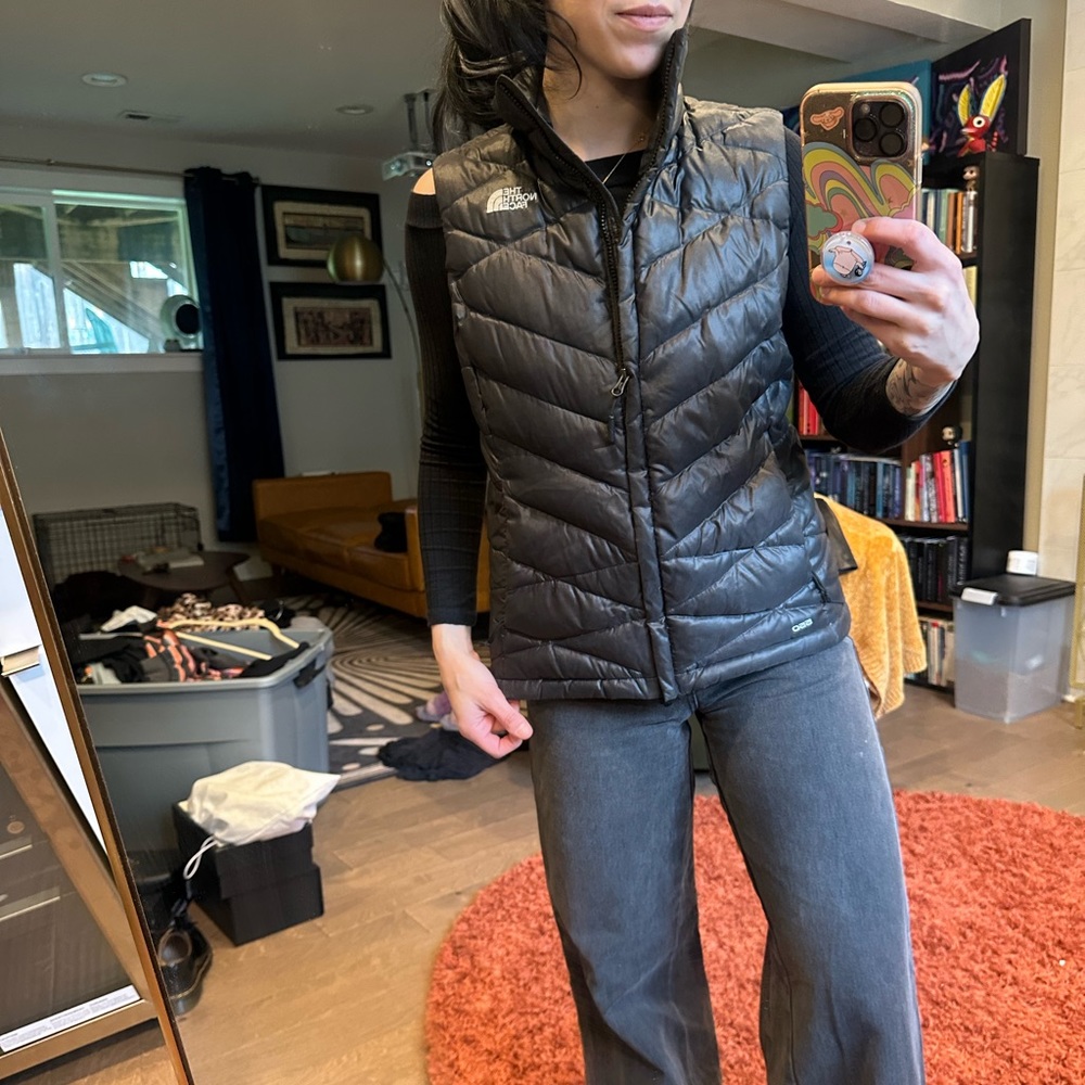 North face puffy vest